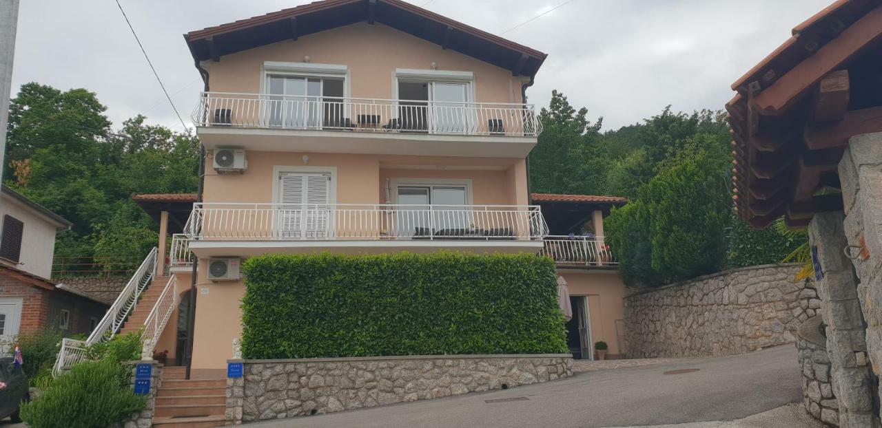 Poljane Apartman Ruza 3 מראה חיצוני תמונה